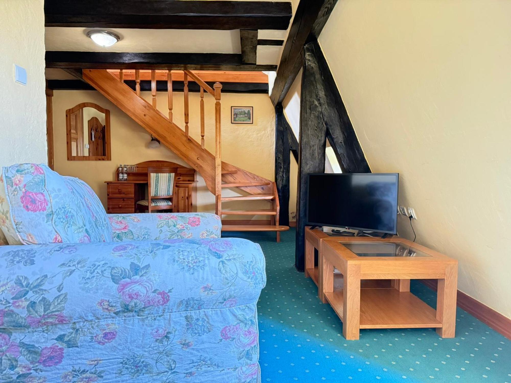 Hotel Gosciniec Zamkowy Darłowo Exteriér fotografie